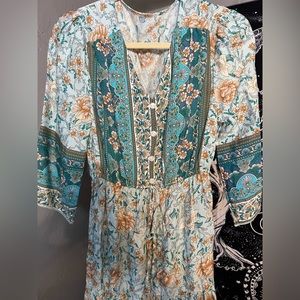 Maxi dress, size small, never worn.